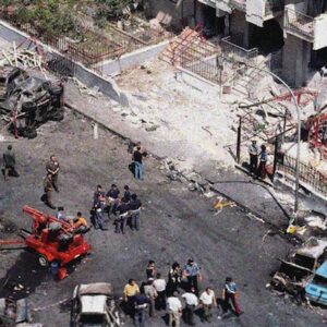 Una immagine di via D'Amelio dopo l'attentato al giudice Paolo Borsellino e la sua scorta