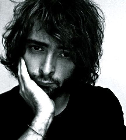 Federico Iarlori vive a Parigi da cinque anni